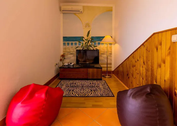 Two-bedroom In Xvi Appartamento *