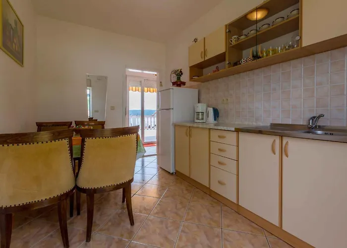Two-bedroom In Xvi Appartamento *
