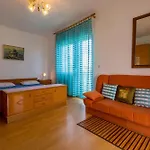 아파트 Two-bedroom In Xvi