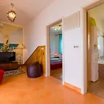 아파트 Two-bedroom In Xvi 크리크베니카