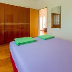 Two-bedroom In Xvi 아파트 *