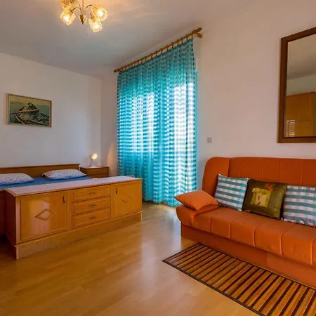 Lejlighed Two-bedroom In Xvi