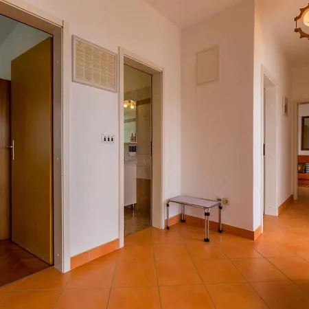 Lejlighed Two-bedroom In Xvi *