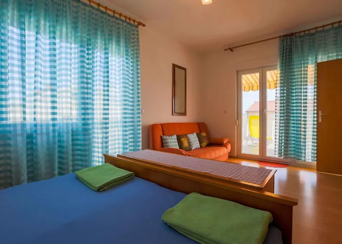 Appartement Two-bedroom In Xvi